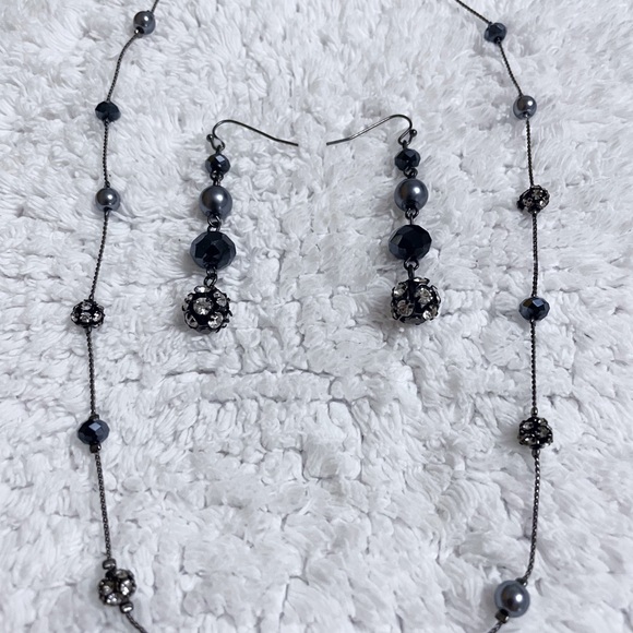 Deep Blue Pearlescent Necklace and Earring Set - Picture 2 of 5